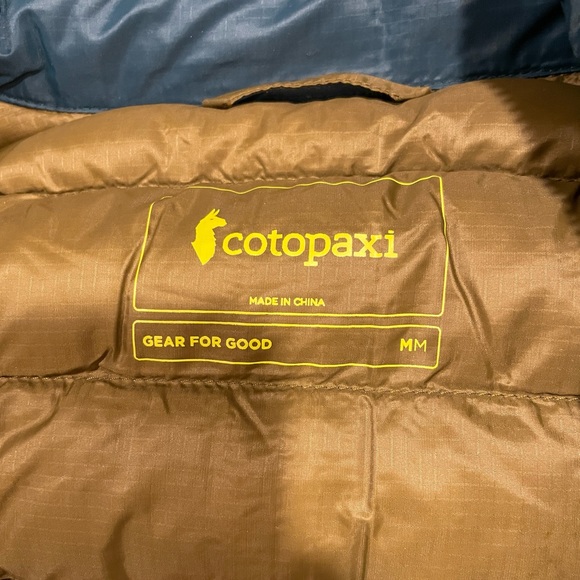 Cotopaxi Fuego Down Vest NWT Men’s M Deep Ocean Stripes Retro Look Gear for Good - Picture 3 of 6